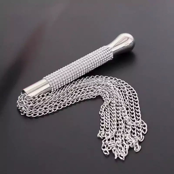 Diamond-Grip Short Chain Flogger