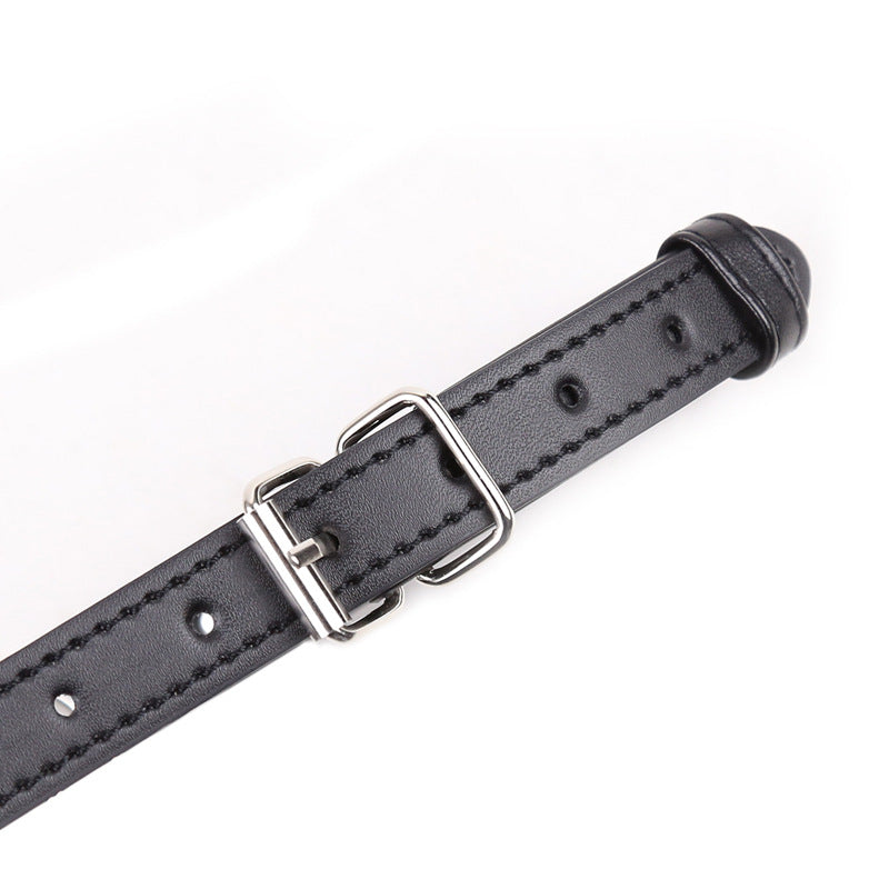 adjustable PU leather strap and buckle providing secure centered fit