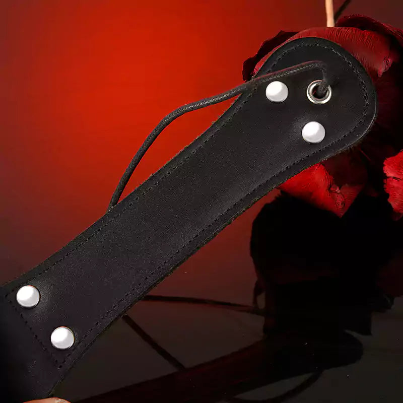 Schwarzes doppellagiges rundes Spanking-Paddel – Kunstleder, runder Kopf