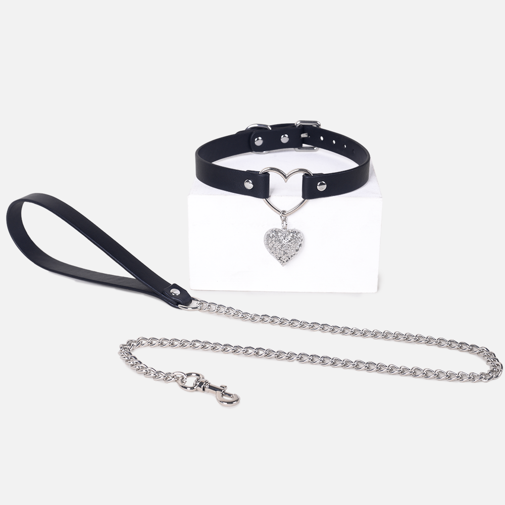 Black leather collar with heart bell and matching leash