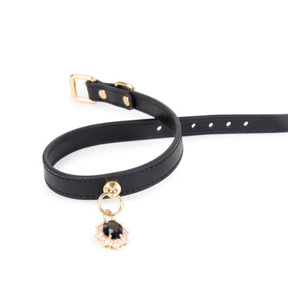 Front view of black leather gem pendant collar with black stone