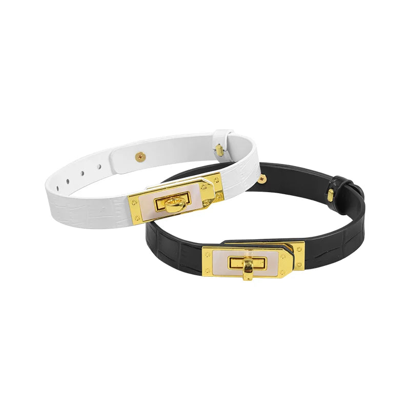 Black and white genuine leather collar set without tether full view