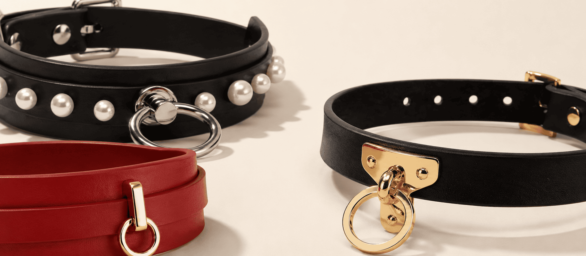 Bondage collar with secure fit, soft lining, and controlled restraint feel.