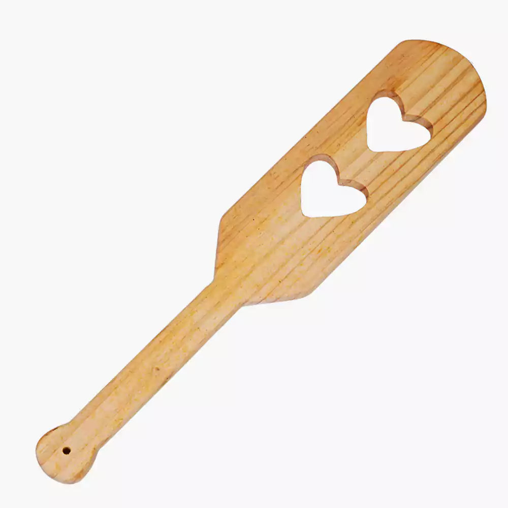 Paleta de azotes de bambú con doble corazón calado — Diseño de doble corazón calado