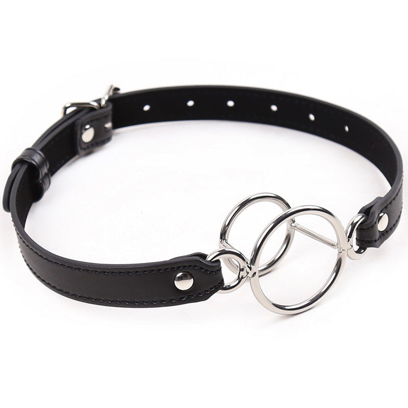 full display of reversible ring gag highlighting structural balance and adjustable strap