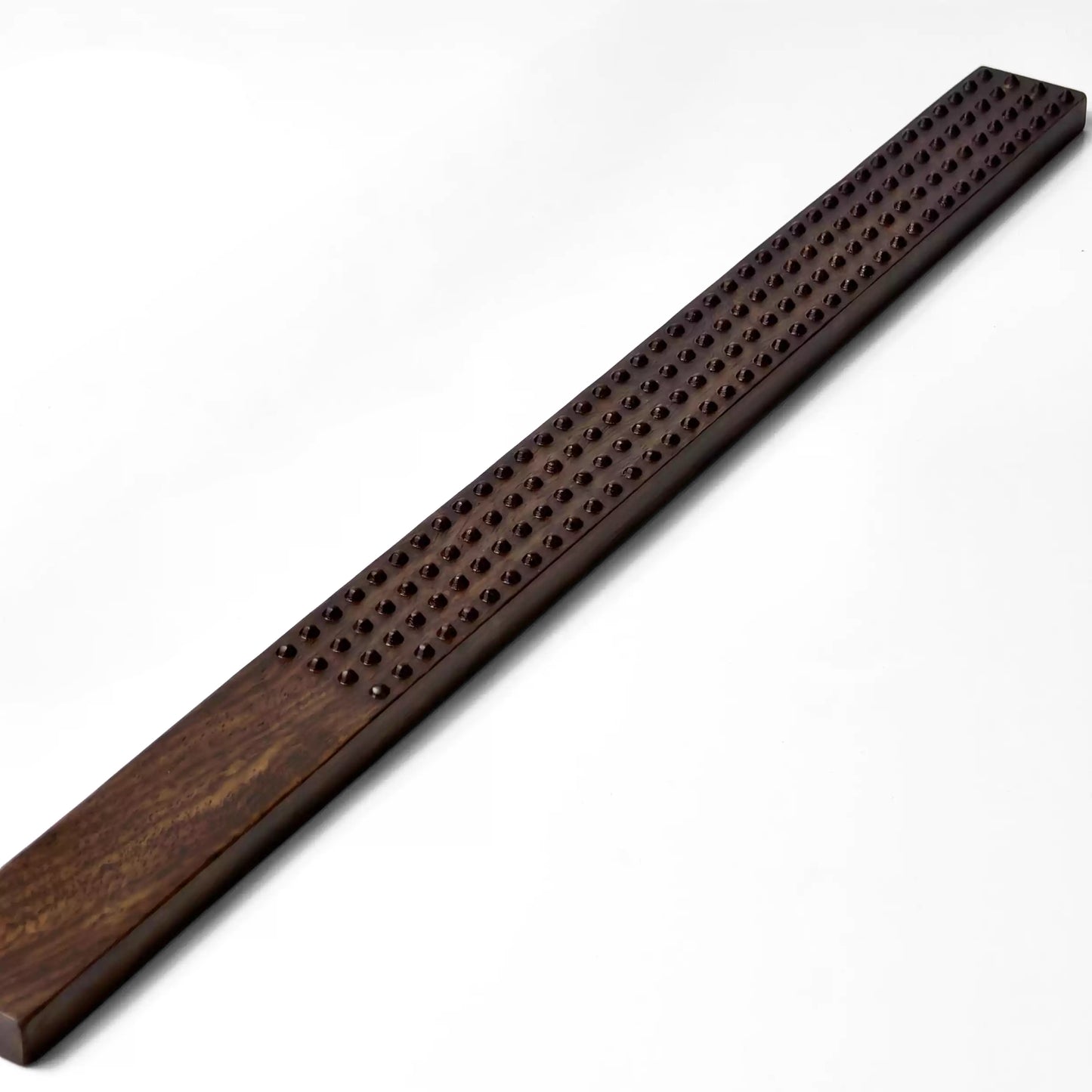 Regla de disciplina con textura de puntos de ébano — Superficie con puntos en relieve, ébano macizo