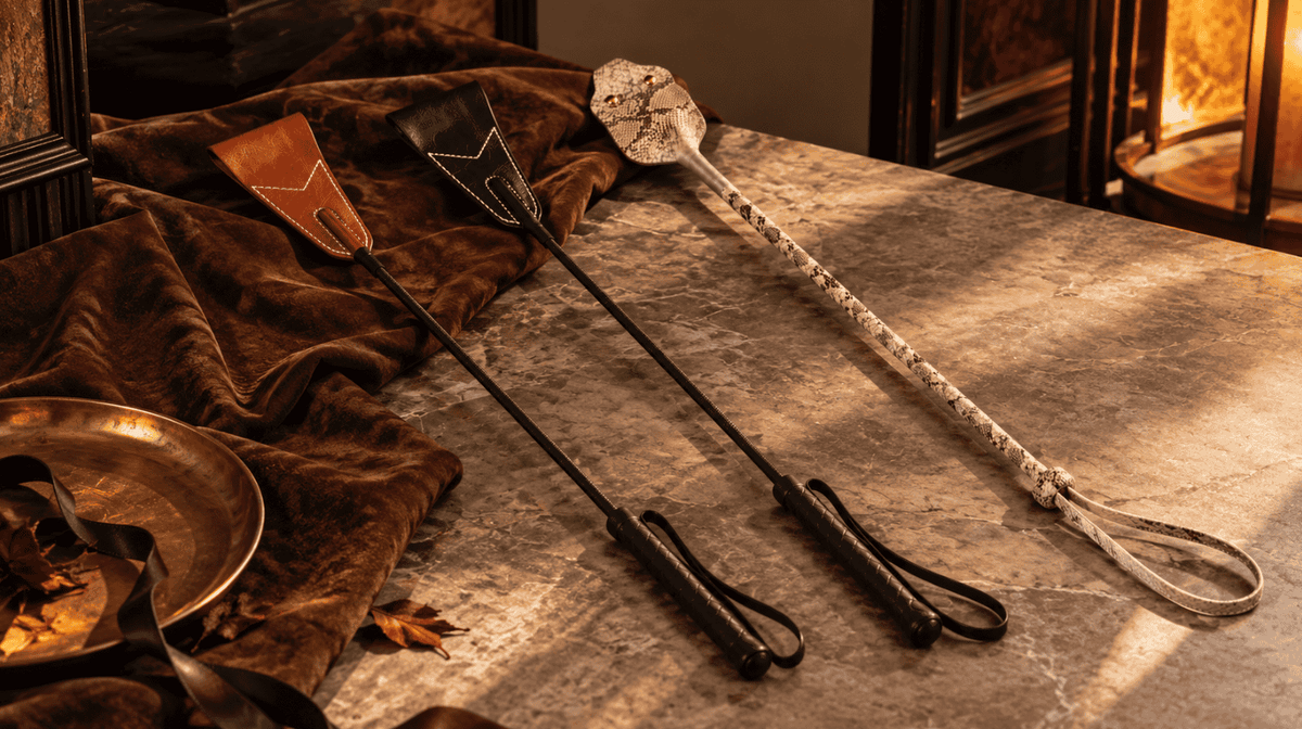 Leather riding crops with different tip shapes, shaft designs and handles for choosing the right riding crop