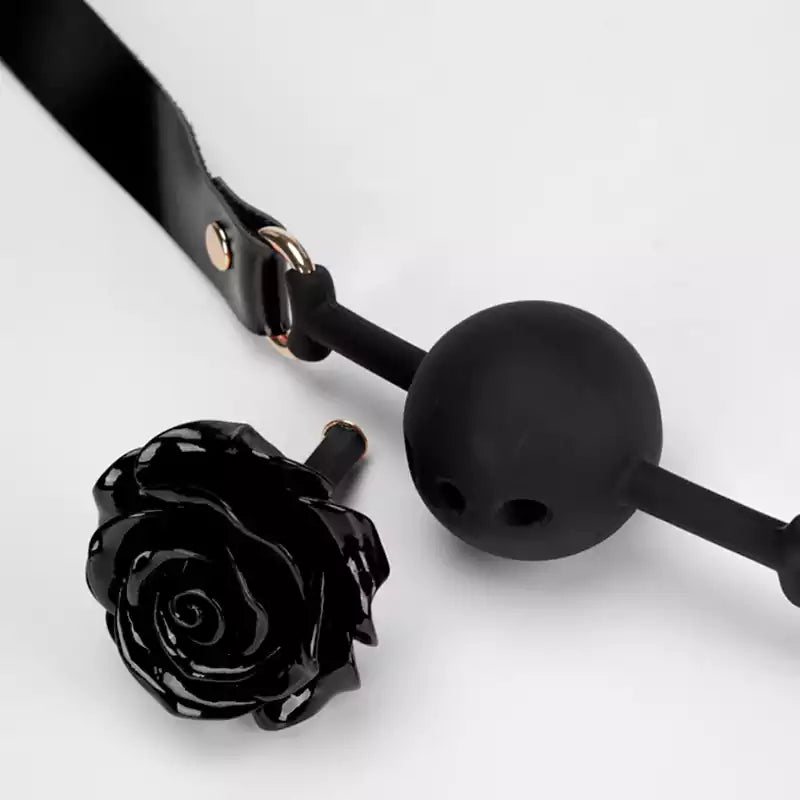 Additional product detail of the rose silicone ball gag