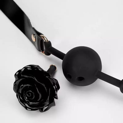 Additional product detail of the rose silicone ball gag