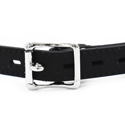 close-up of adjustable silicone strap mechanism
